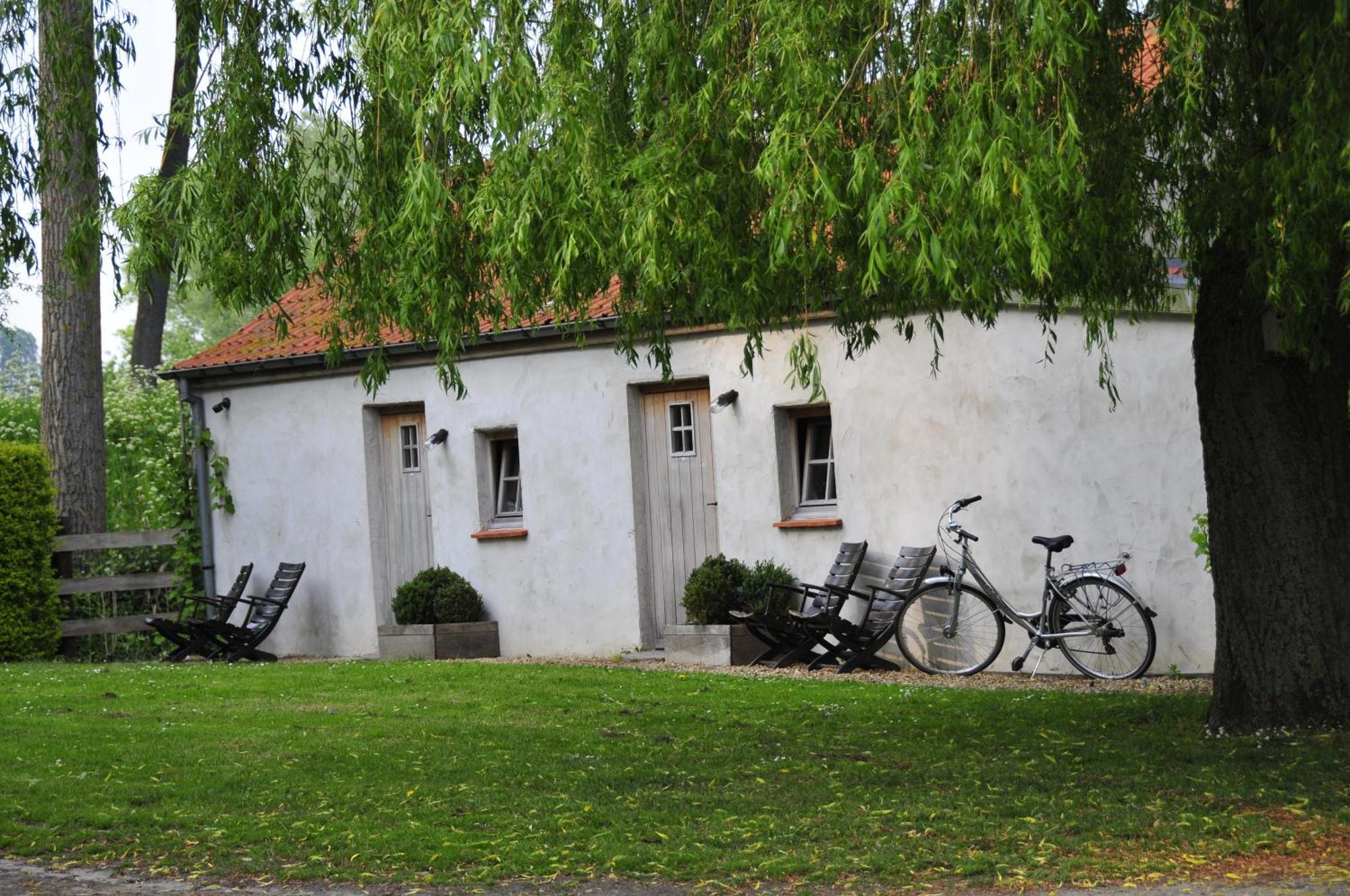 B&B Hoeve De Steenoven Damme Exterior photo